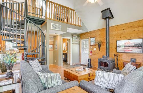 Defiance House | Hillside Cabin on 43 Acres w/Private Lake & View!