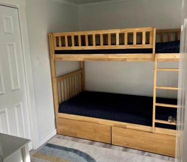 South China House | Hillside Cabin