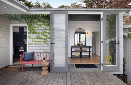 Red Hill South House | Hillside Cottage - Wineries, Pool