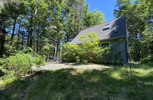 Bristol House | Hillside Cottage- Bristol