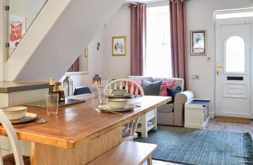 Padfield House | Hillside Cottage