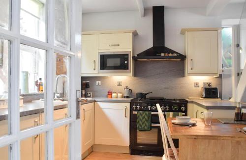 Padfield House | Hillside Cottage