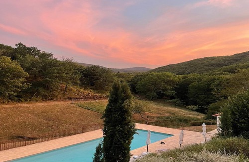 Courniou House | Hillside Haven in Courniou