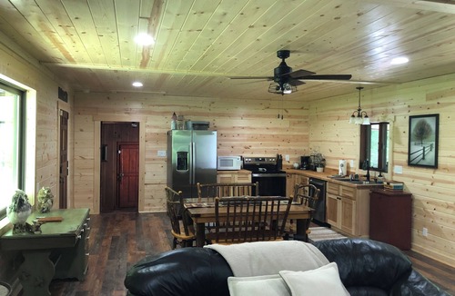 Mansfield House | Hillside Haven Retreat LLC