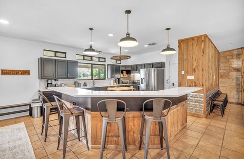 Austin Villa | Hillside Haven with Panoramic Views + Pool + Highland Cows + Hot Tub