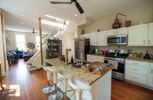 CUF Apartment | Hillside Hideaway