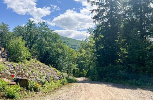 North Woodstock House | Hillside Hideaway