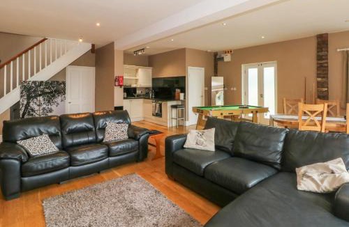 Tarvin House | Hillside House