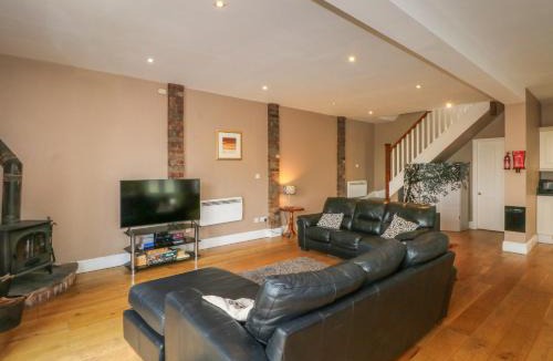 Tarvin House | Hillside House