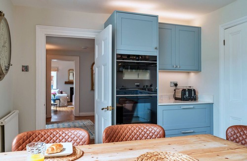 Kingsand Cottage | Hillside House