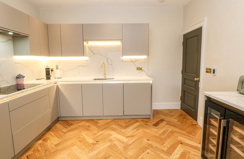 Aysgarth Cottage | HILLSIDE HOUSE, pet friendly, with open fire in West Witton