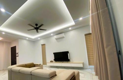 Kampung Bukit Merbah House | Hillside Loft 4Bed5Bath1King5Queen1SofaBed 16pax