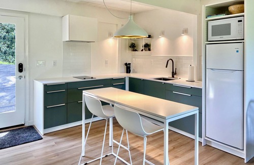 San Rafael House | Hillside Oasis between San Francisco & Napa. Big Views + Pool!