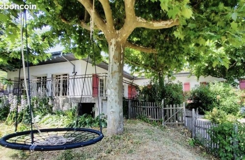 Saint-Ambroix Villa | Hillside villa