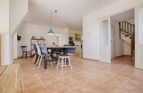 Joyeuse Villa | Hillside Villa with Pool, Joyeuse