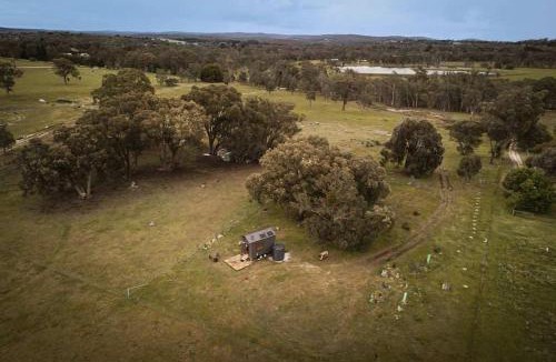 Taradale House | Hillsview Cottage by Tiny Away