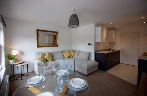 Salisbury Apartment | Hilltop Apartment Salisbury