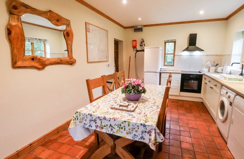 Leadenham Cottage | Hilltop Barn