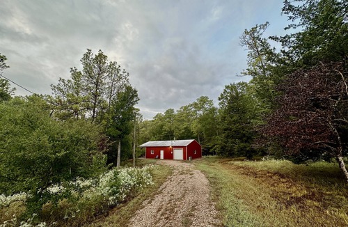 Oakhurst Cabin | Hilltop Cabin on 33 Secluded Acres with Private Pond & Trails