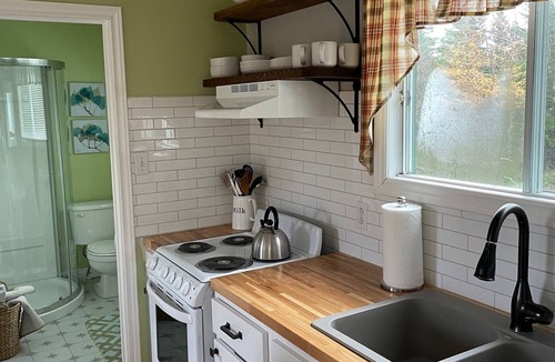 Cape Broyle Cottage | Hilltop Cottage