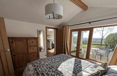 Nettleton Cottage | Hilltop Cottage with amazing views