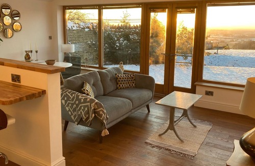 Nettleton Cottage | Hilltop Cottage with amazing views