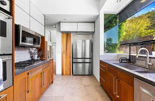 Beverly Glen House | Hilltop Designer Midcentury Modern 4BR Pool HotTub