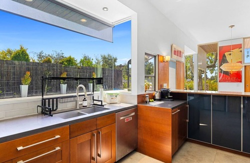 Beverly Glen House | Hilltop Designer Midcentury Modern 4BR Pool HotTub