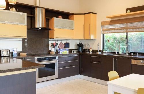 Carmel Valley House | Hilltop Escape in Carmel Valley