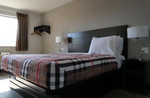 Groton Hotel | Hilltop Express Inn