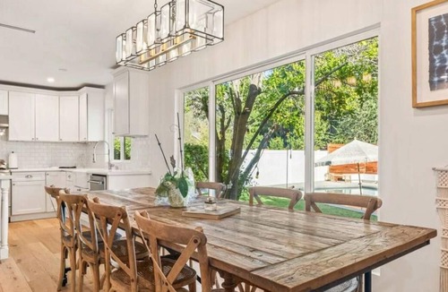 Woodland Hills House | Hilltop Haven 4 BDs + Bonus Studio w Pool & Jacuzzi in Woodland Hills