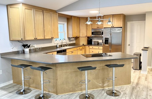 Maple City House | Hilltop Haven walk to Glen Lake with lake access