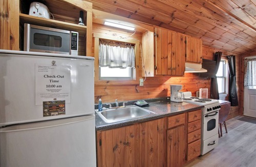 Knoxville House | Hilltop Hideaway 1 - Pet Friendly!