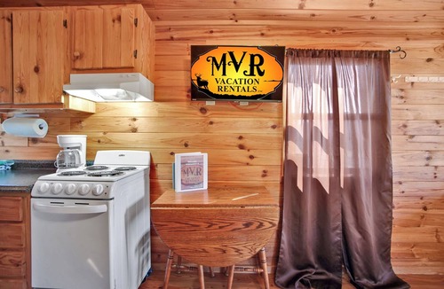 Knoxville House | Hilltop Hideaway 2 - Special Rates for 30 day stays!