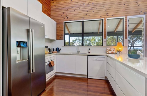 Coolum Beach House | Hilltop Hideaway at Coolum Beach