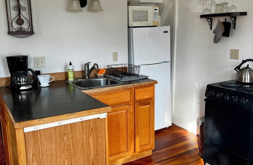 Belfast Apartment | Hilltop Hideaway - Downtown Belfast