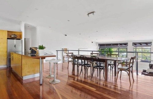 Merewether Apartment | Hilltop Hideaway Family Escape