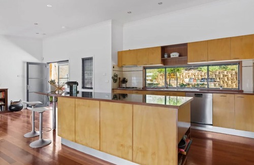 Merewether Apartment | Hilltop Hideaway Family Escape