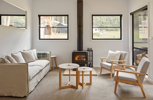 Benwerrin Villa | Hilltop Hideaway Villa Two