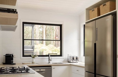 Benwerrin Villa | Hilltop Hideaway Villa Two