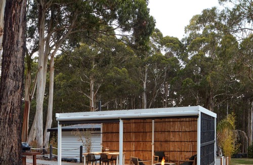 Benwerrin Villa | Hilltop Hideaway Villa Two