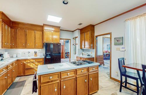 Kerrville House | Hilltop Holiday