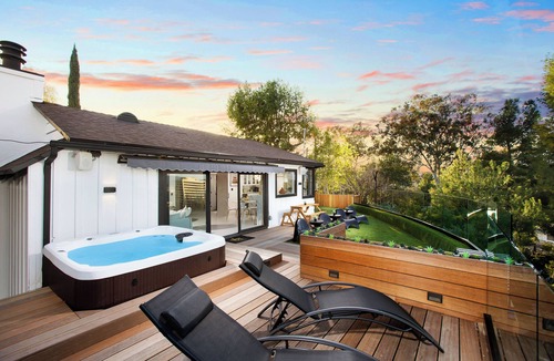 Woodland Hills Villa | Hilltop Home villa valley view