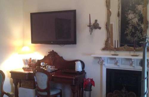 Murthly Bed & Breakfast | Hilltop House