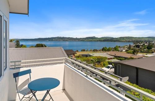 Hilltop House | Hilltop House - Taupo