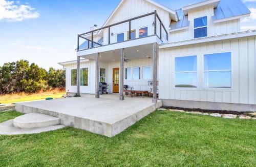 Johnson City House | Hilltop House
