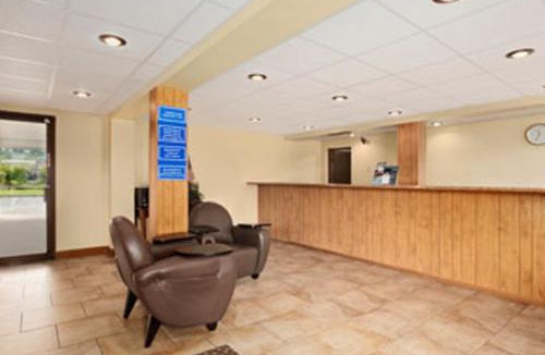 South Hills Hotel | Hilltop Inn Pittsburgh