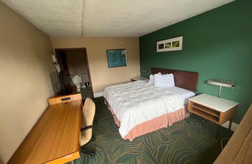 South Hills Hotel | Hilltop Inn Pittsburgh