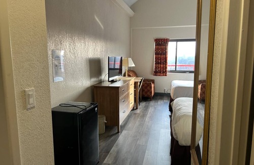 Northwest Yonkers Hotel | Hilltop Inn & Suites