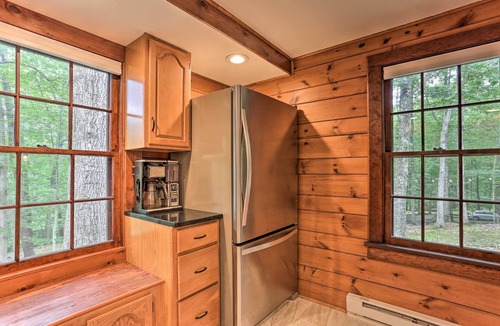 Lackawaxen Cabin | Hilltop Lackawaxen Gem w/River View & Fire Pit